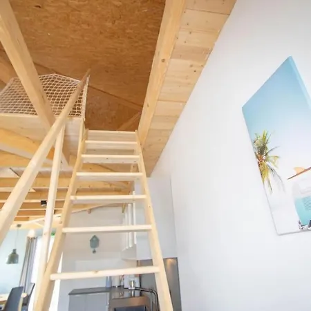 Mit Parkplatz & Garten In Petersdorf *