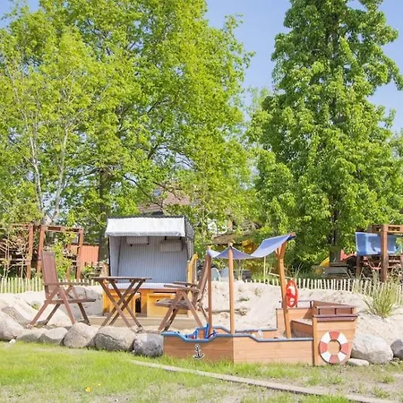 Mit Parkplatz & Garten In Petersdorf Apartamento