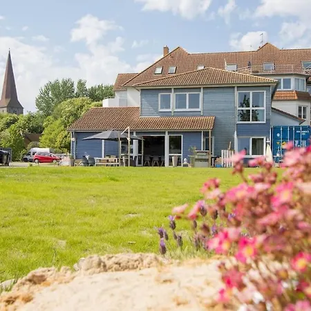Mit Parkplatz & Garten In Petersdorf * Fehmarn