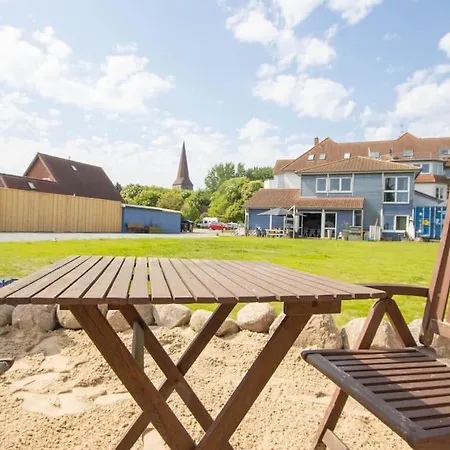 Mit Parkplatz & Garten In Petersdorf Fehmarn